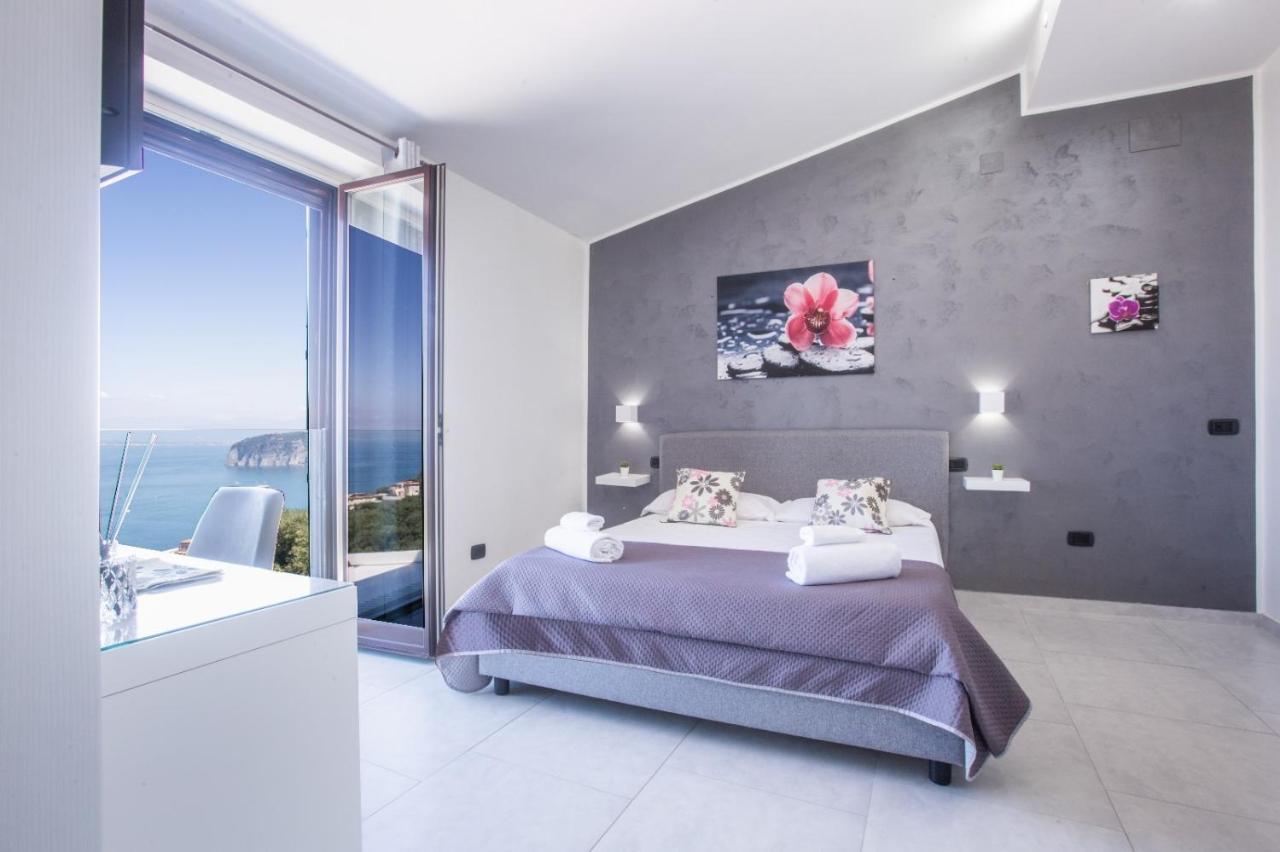 La Terrazza Sul Golfo Villa Sorrento Bagian luar foto