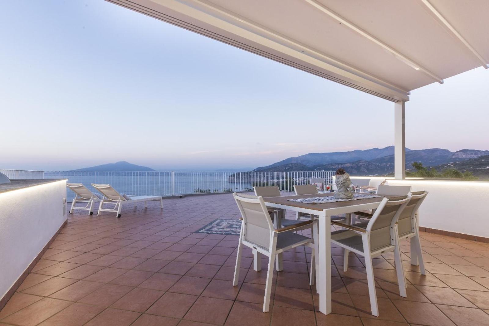 La Terrazza Sul Golfo Villa Sorrento Bagian luar foto